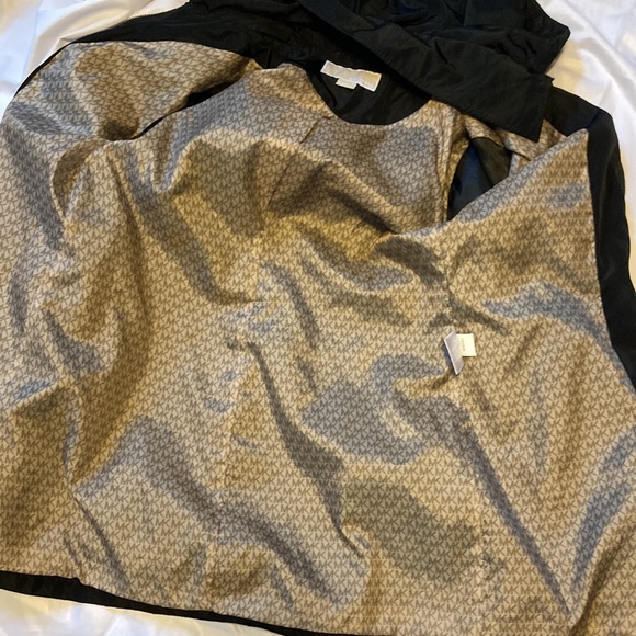 Genuine Michael Michael Kors lightweight jacket size S - Picture 9 of 16